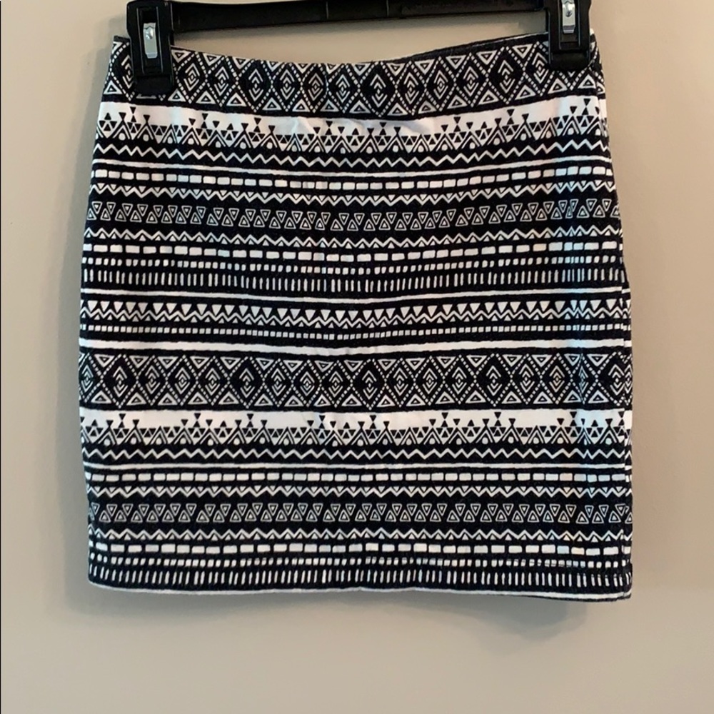 Geometric Pattern Skirt